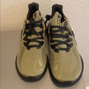 Men’s Adidas shoes size 9